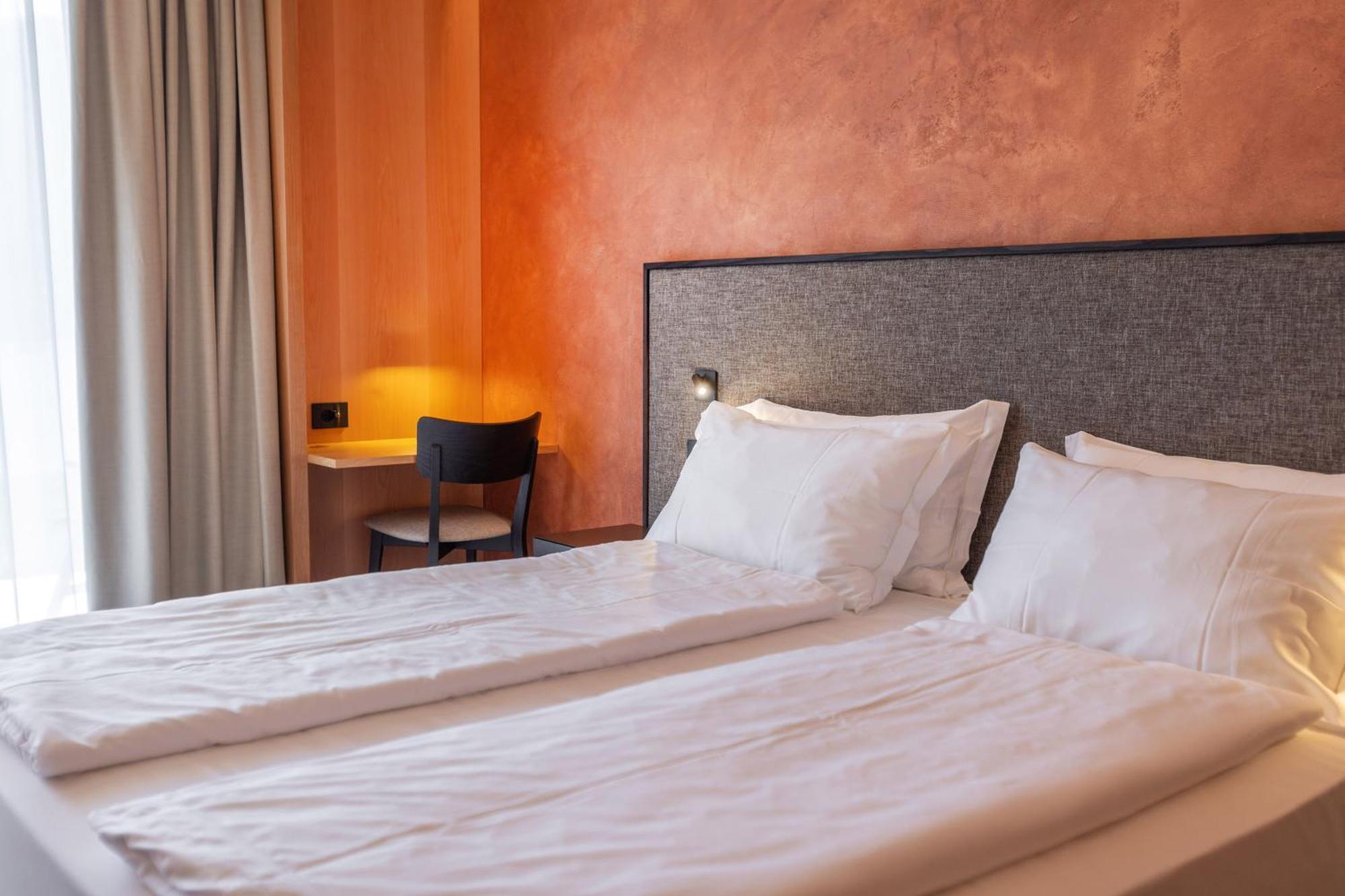 Llac Living Nature Hotel Limone sul Garda Rum bild
