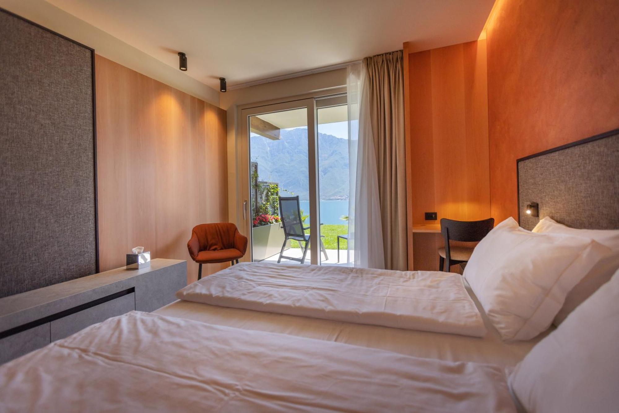 Llac Living Nature Hotel Limone sul Garda Rum bild