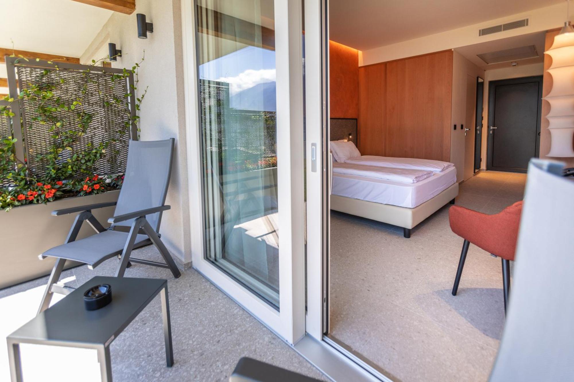 Llac Living Nature Hotel Limone sul Garda Rum bild