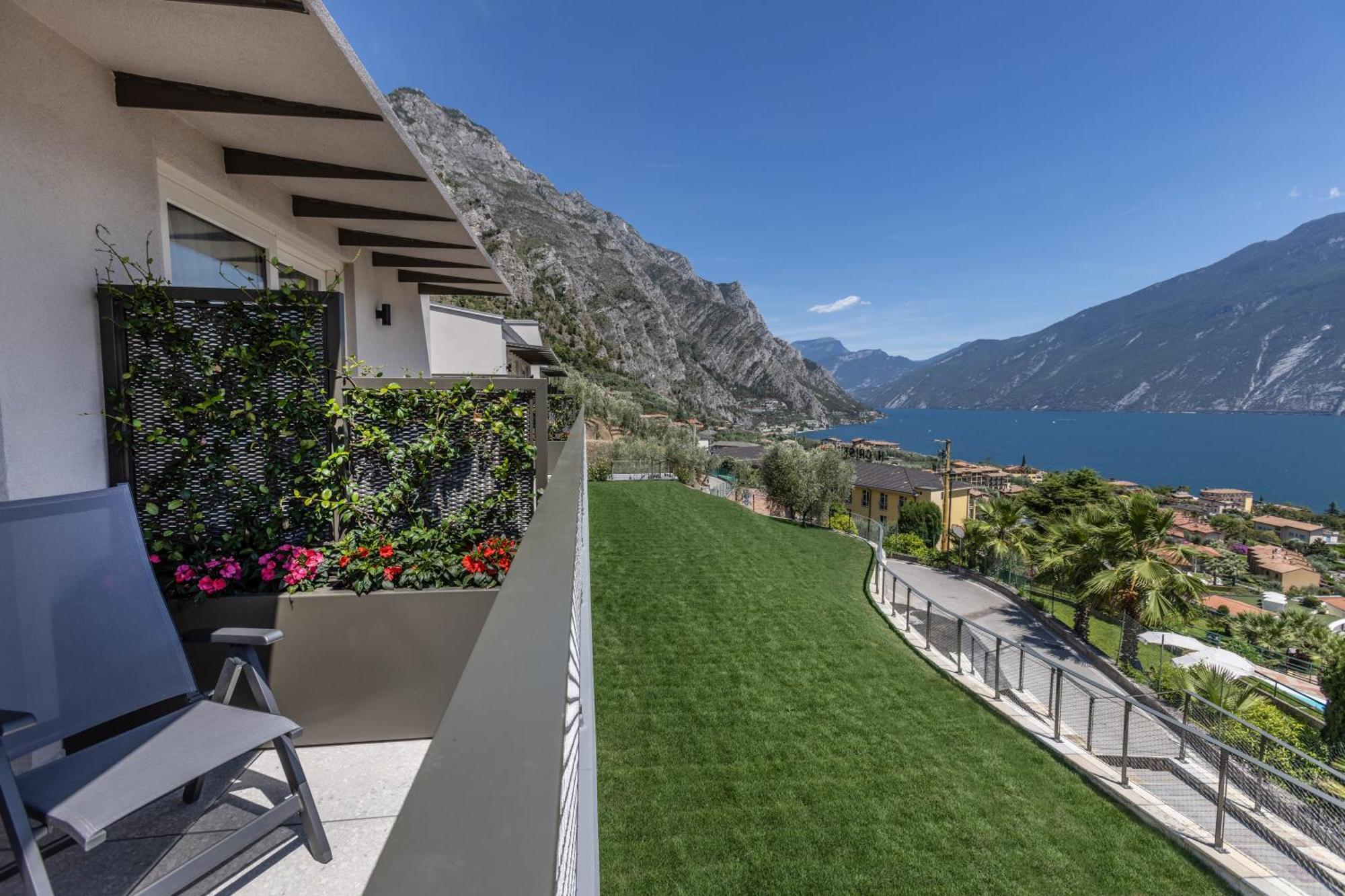 Llac Living Nature Hotel Limone sul Garda Rum bild